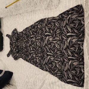 Black and white tropical Merona maxi dress size L!